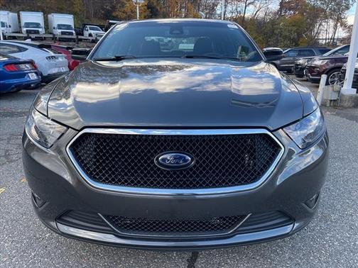 Photo 2 of 3 of 2019 Ford Taurus SHO