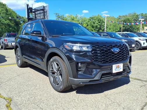 Agate Black Metallic 2026 Ford Explorer ST-Line