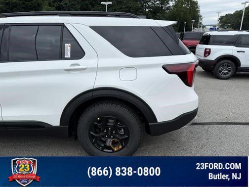 Star White Metallic Tri-Coat 2026 Ford Explorer Tremor