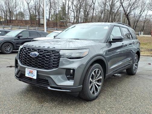 Carbonized Gray Metallic 2026 Ford Explorer ST-Line