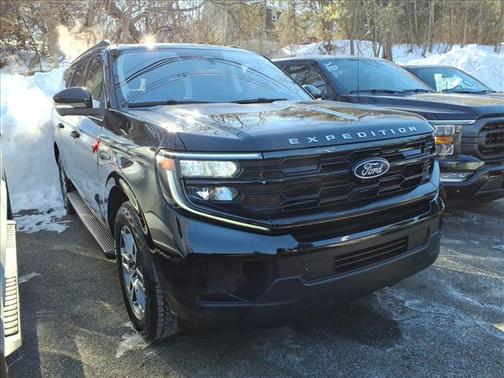 2025 Ford Expedition Max Active 4x4