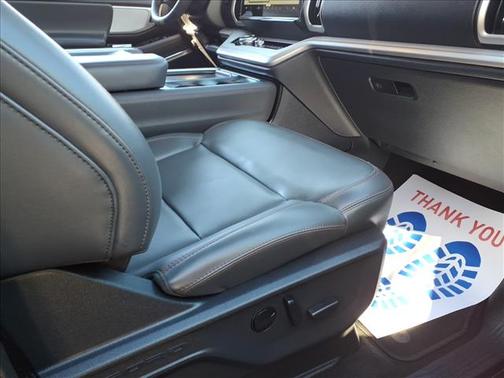 2025 Ford Expedition Max Active 4x4