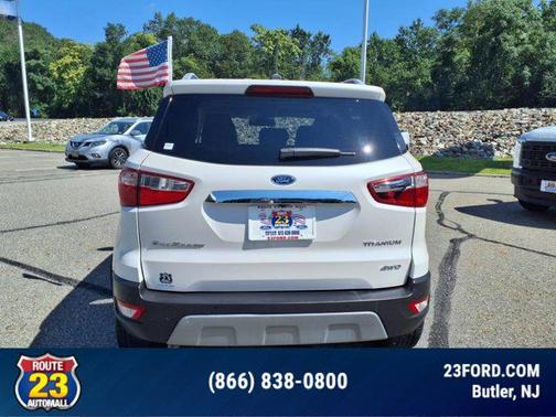 White Platinum Metallic Tri-Coat 2022 Ford EcoSport Titanium