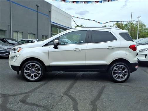 White Platinum Metallic Tri-Coat 2022 Ford EcoSport Titanium