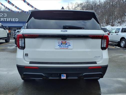 2026 Ford Explorer ST-Line