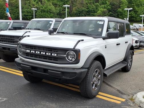 Oxford White 2026 Ford Bronco Big Bend
