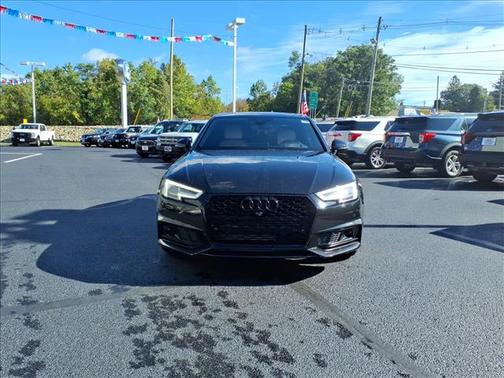 2017 Audi A4 2.0T Prestige