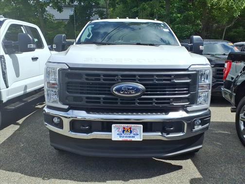 Oxford White 2026 Ford F-350 XL