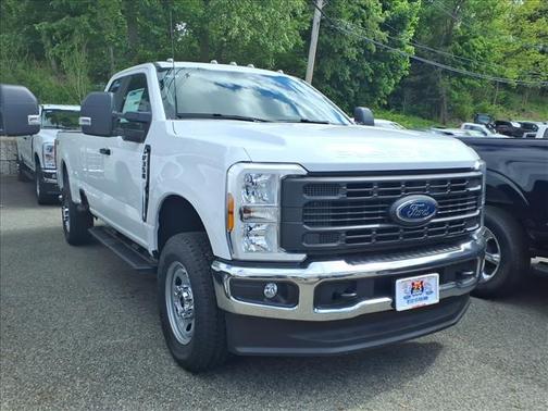 Oxford White 2026 Ford F-350 XL