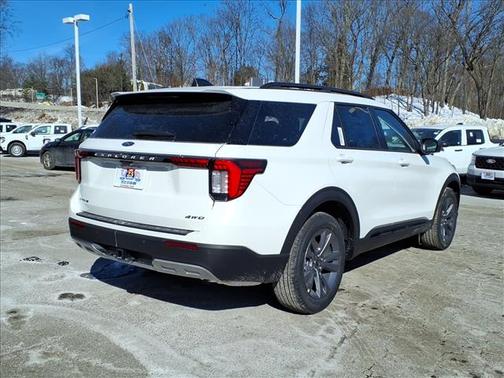 2026 Ford Explorer Active (200A)