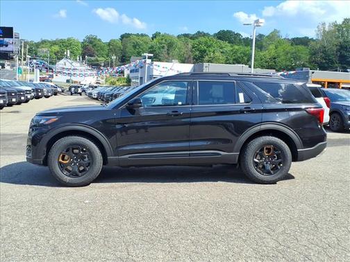 Agate Black Metallic 2026 Ford Explorer Tremor