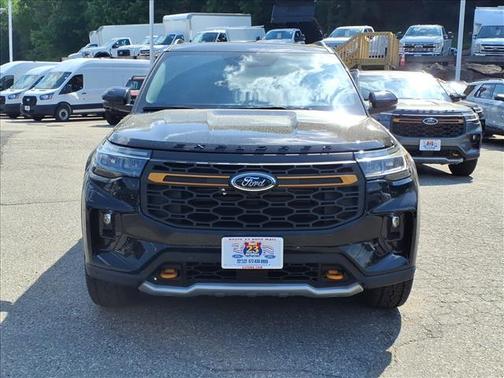 Agate Black Metallic 2026 Ford Explorer Tremor