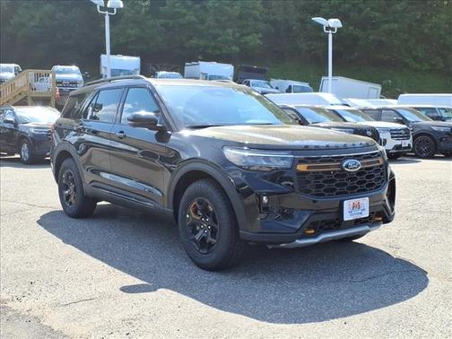 Agate Black Metallic 2026 Ford Explorer Tremor