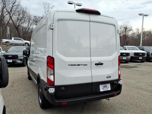 2026 Ford Transit-250 Base