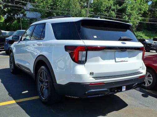 STAR WHITE 2025 Ford Explorer ST-Line