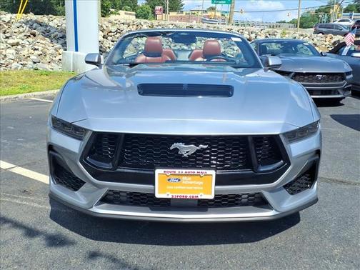 ICONIC SILVER M 2025 Ford Mustang GT Premium