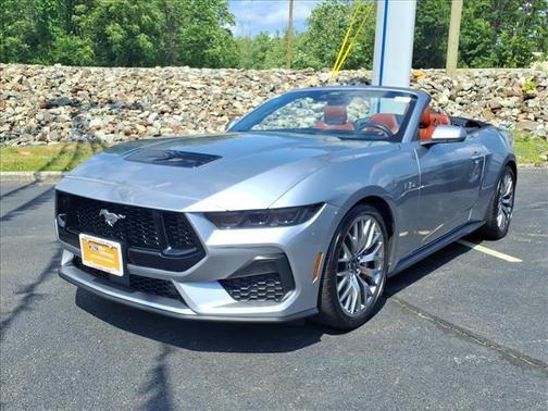 ICONIC SILVER M 2025 Ford Mustang GT Premium