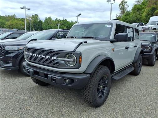 Avalanche Gray 2026 Ford Bronco Badlands