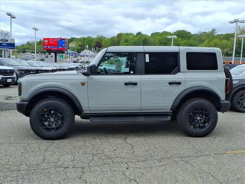 Avalanche Gray 2026 Ford Bronco Badlands