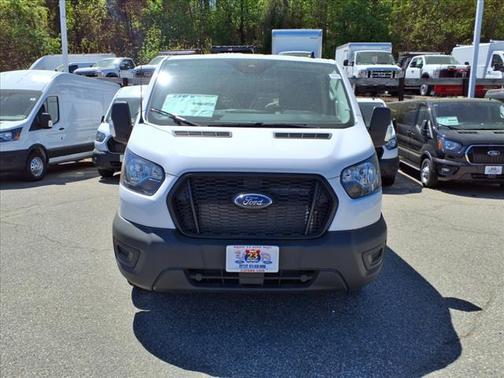 2025 Ford Transit-150 XL