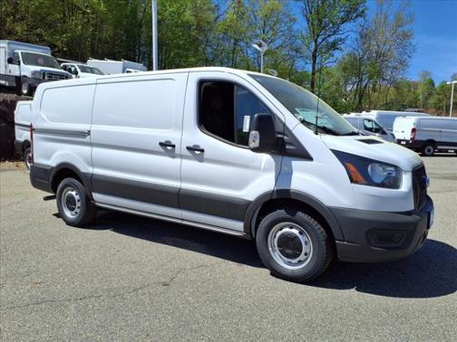 2025 Ford Transit-150 XL