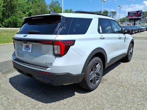 Space White Metallic 2026 Ford Explorer ST-Line