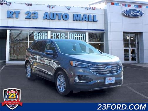 Carbonized Gray Metallic 2022 Ford Edge SEL