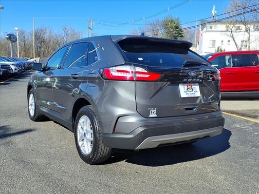 Carbonized Gray Metallic 2022 Ford Edge SEL