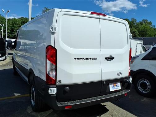 Oxford White 2026 Ford Transit-250 Base