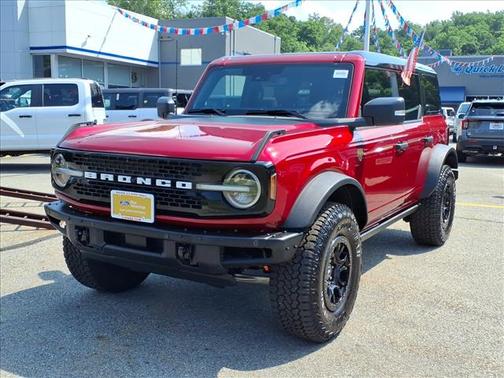 RUBY RED MET TN 2025 Ford Bronco Badlands