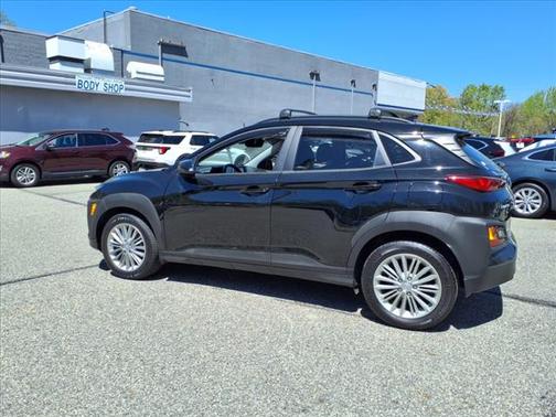 2021 Hyundai KONA SEL Plus
