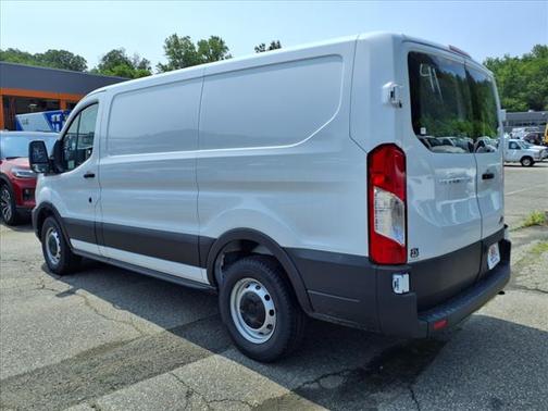2025 Ford Transit-150 XL