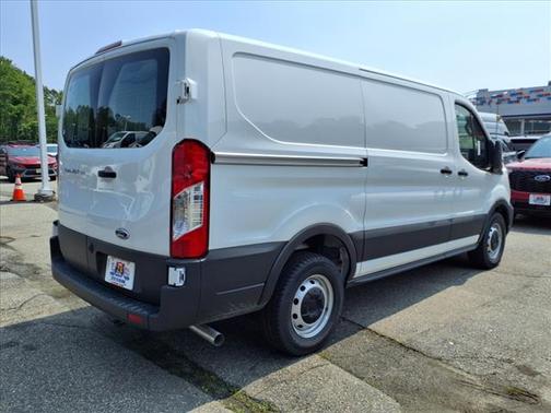 2025 Ford Transit-150 XL
