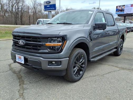 Carbonized Gray Metallic 2026 Ford F-150 XLT