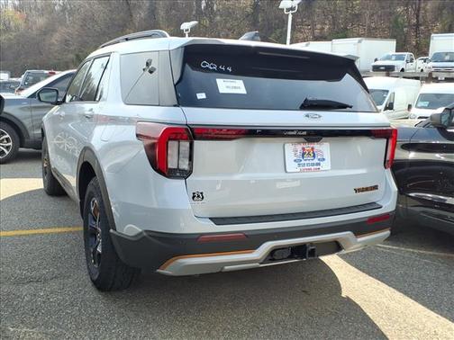 Space White Metallic 2026 Ford Explorer Tremor