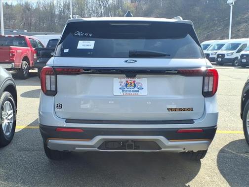 Space White Metallic 2026 Ford Explorer Tremor