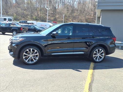 Agate Black Metallic 2025 Ford Explorer Platinum