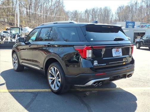 Agate Black Metallic 2025 Ford Explorer Platinum