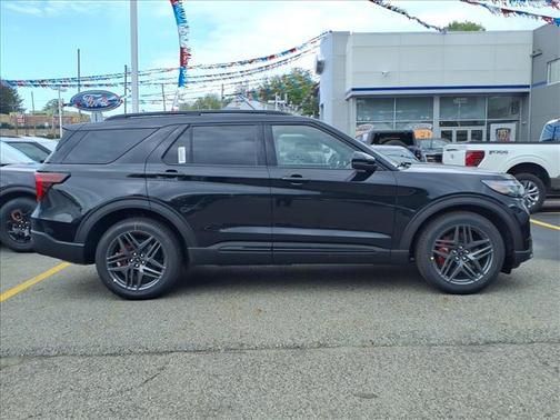 Agate Black Metallic 2026 Ford Explorer ST