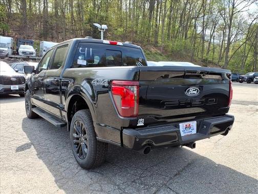 Agate Black Metallic 2026 Ford F-150 XLT