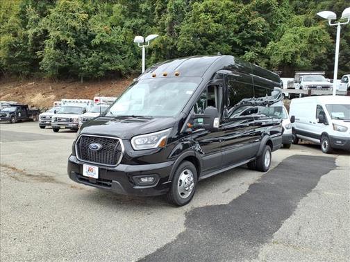 2025 Ford Transit-350 XLT