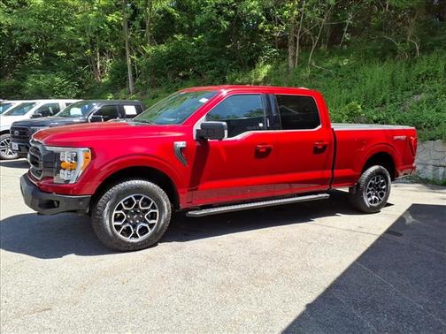 Rapid Red Metallic Tinted Clearcoat 2022 Ford F-150 XLT
