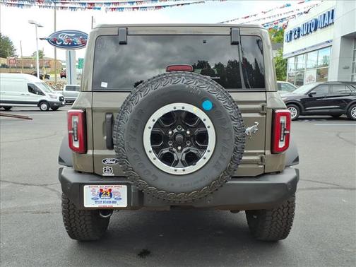 Marsh Gray 2026 Ford Bronco Outer Banks