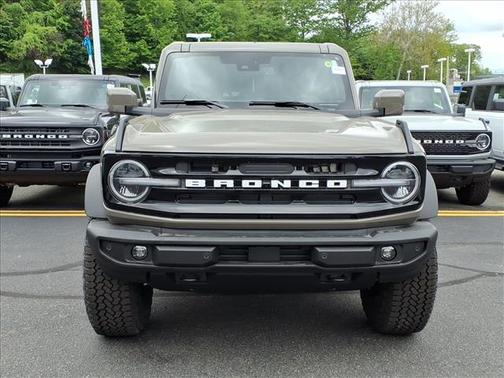 Marsh Gray 2026 Ford Bronco Outer Banks