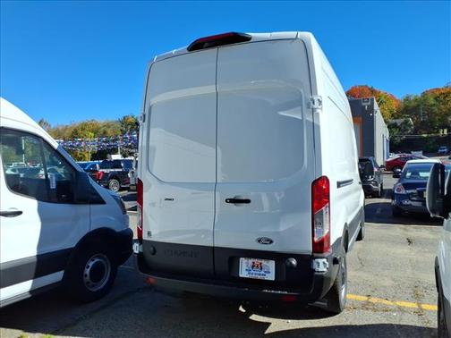 Oxford White 2027 Ford Transit-250 Base