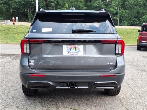 Carbonized Gray Metallic 2026 Ford Explorer ST-Line