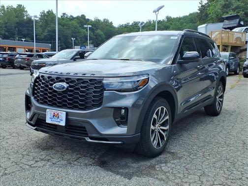 Carbonized Gray Metallic 2026 Ford Explorer ST-Line