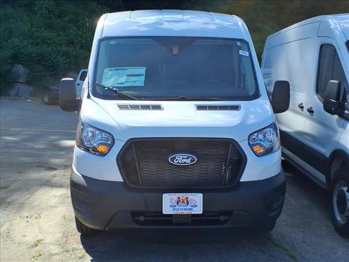 Oxford White 2026 Ford Transit-250 Base