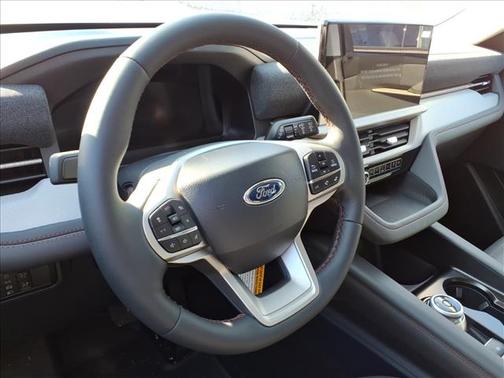 2026 Ford Explorer Active (200A)