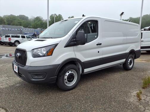 2025 Ford Transit-150 XL